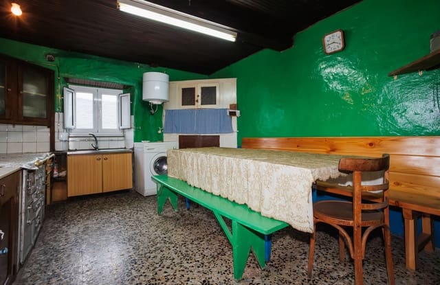 6 soveværelse Finca/Landehus til salg i Grandas de Salime - € 160.000 (Ref: 9509988)