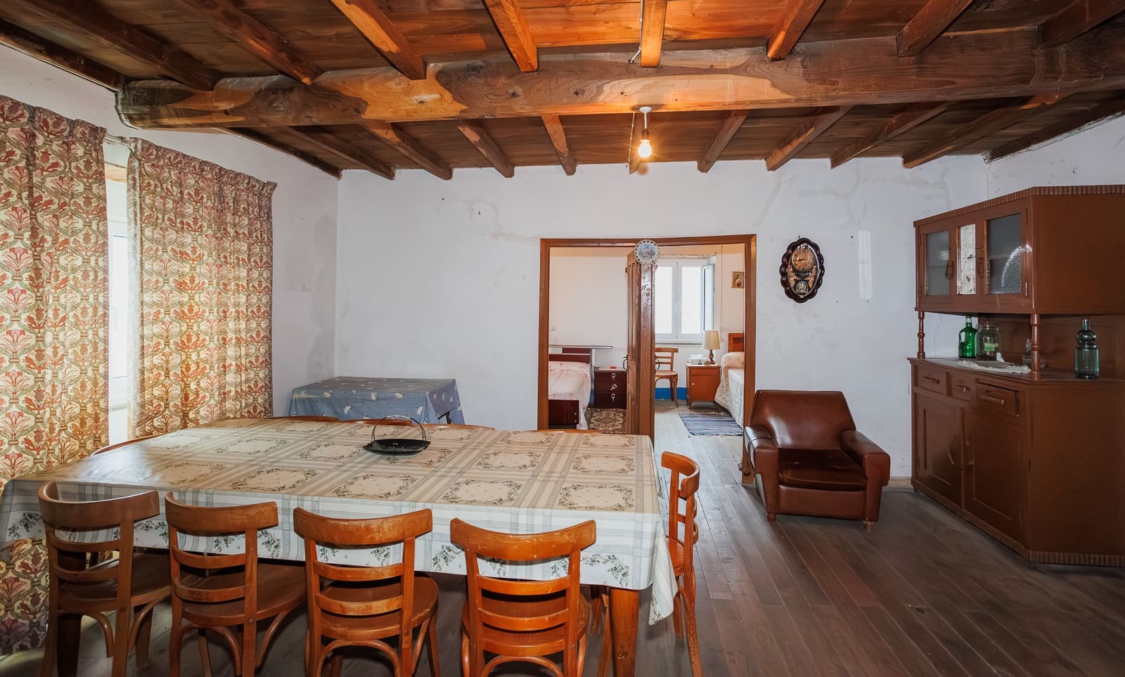 6 bedroom Finca/Country House for sale in Grandas de Salime - € 160,000 (Ref: 9509988)