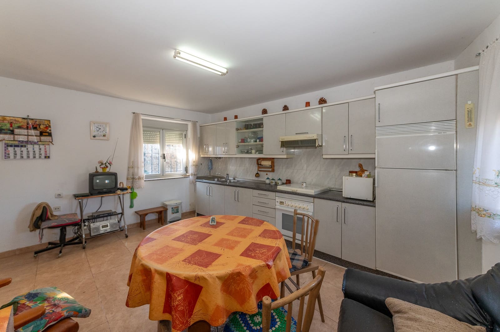 3 bedroom Finca/Country House for sale in Santa Colomba de Somoza with garage - € 69,000 (Ref: 9525054)