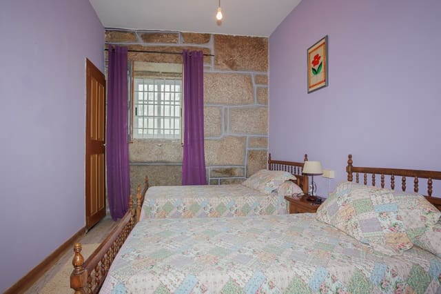 5 slaapkamer Finca/Landhuis te koop in Carballeda de Avia - € 200.000 (Ref: 9534916)