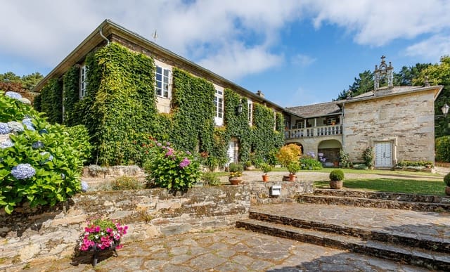 5 quarto Quinta/Casa Rural para venda em Cospeito com piscina garagem - 3 500 000 € (Ref: 9627962)