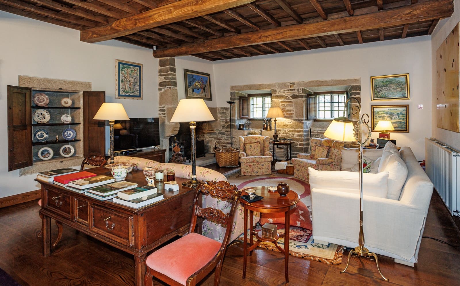 5 bedroom Finca/Country House for sale in Cospeito with pool garage - € 3,500,000 (Ref: 9627962)