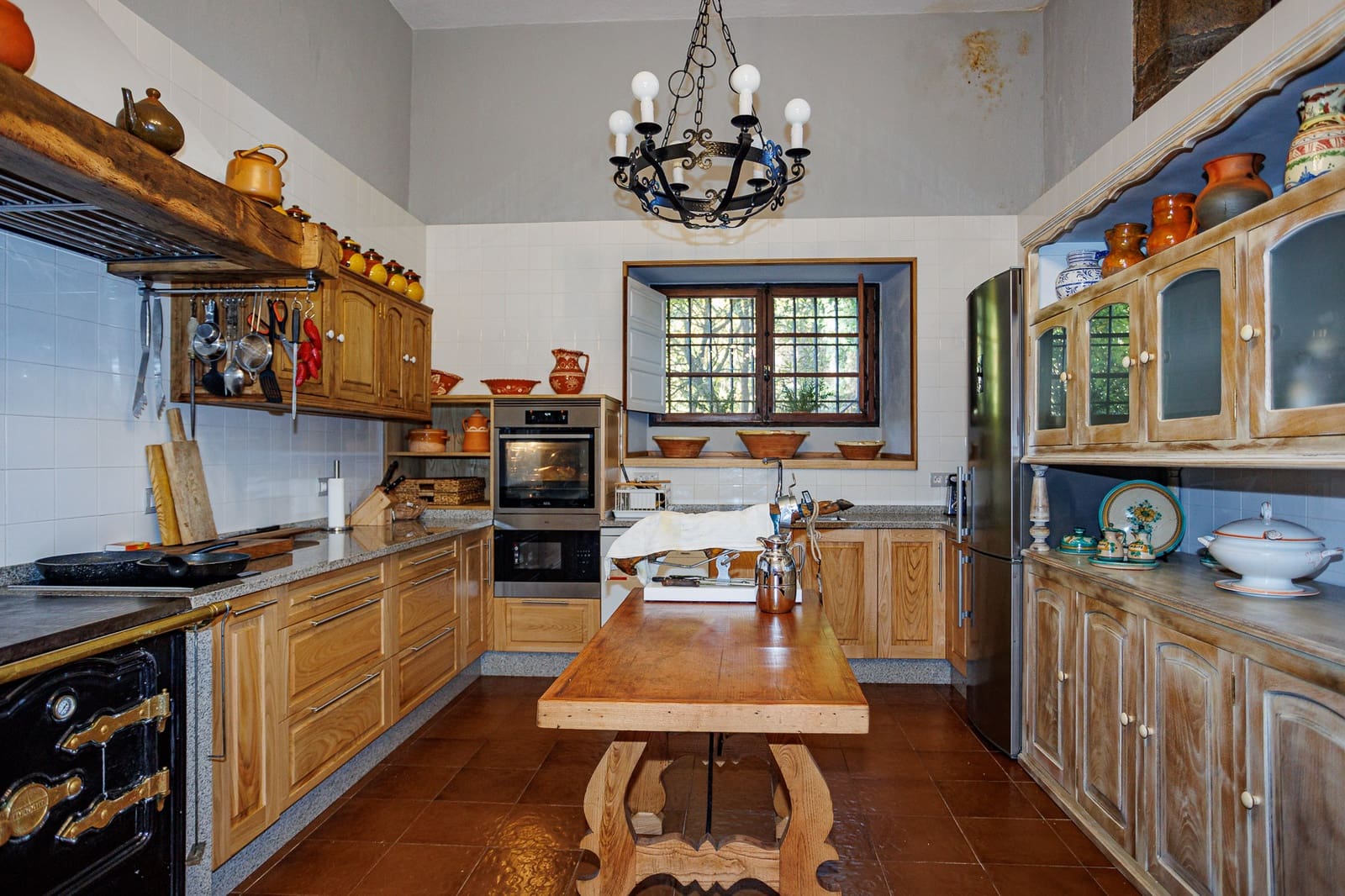 5 bedroom Finca/Country House for sale in Cospeito with pool garage - € 3,500,000 (Ref: 9627962)