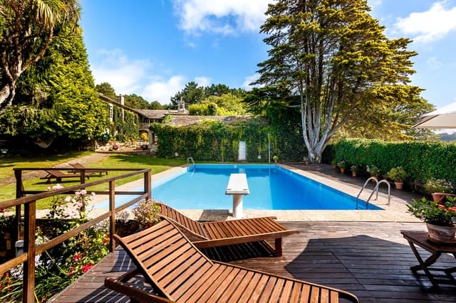 5 quarto Quinta/Casa Rural para venda em Cospeito com piscina garagem - 3 500 000 € (Ref: 9627962)