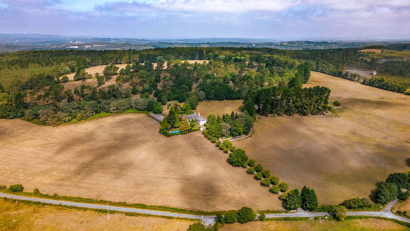 5 bedroom Finca/Country House for sale in Cospeito with pool garage - € 3,500,000 (Ref: 9627962)