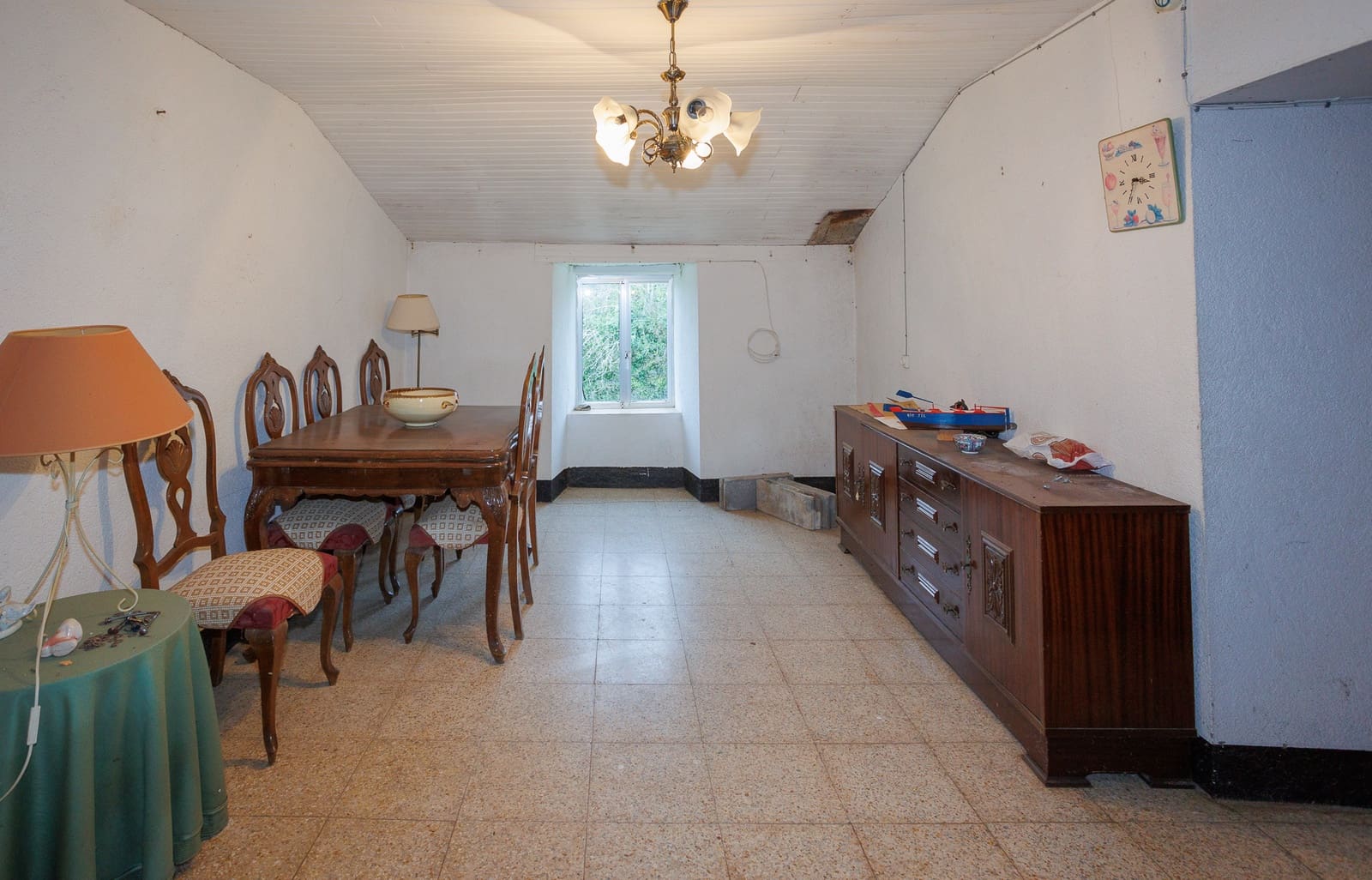 6 slaapkamer Finca/Landhuis te koop in O Corgo met garage - € 115.000 (Ref: 9650403)