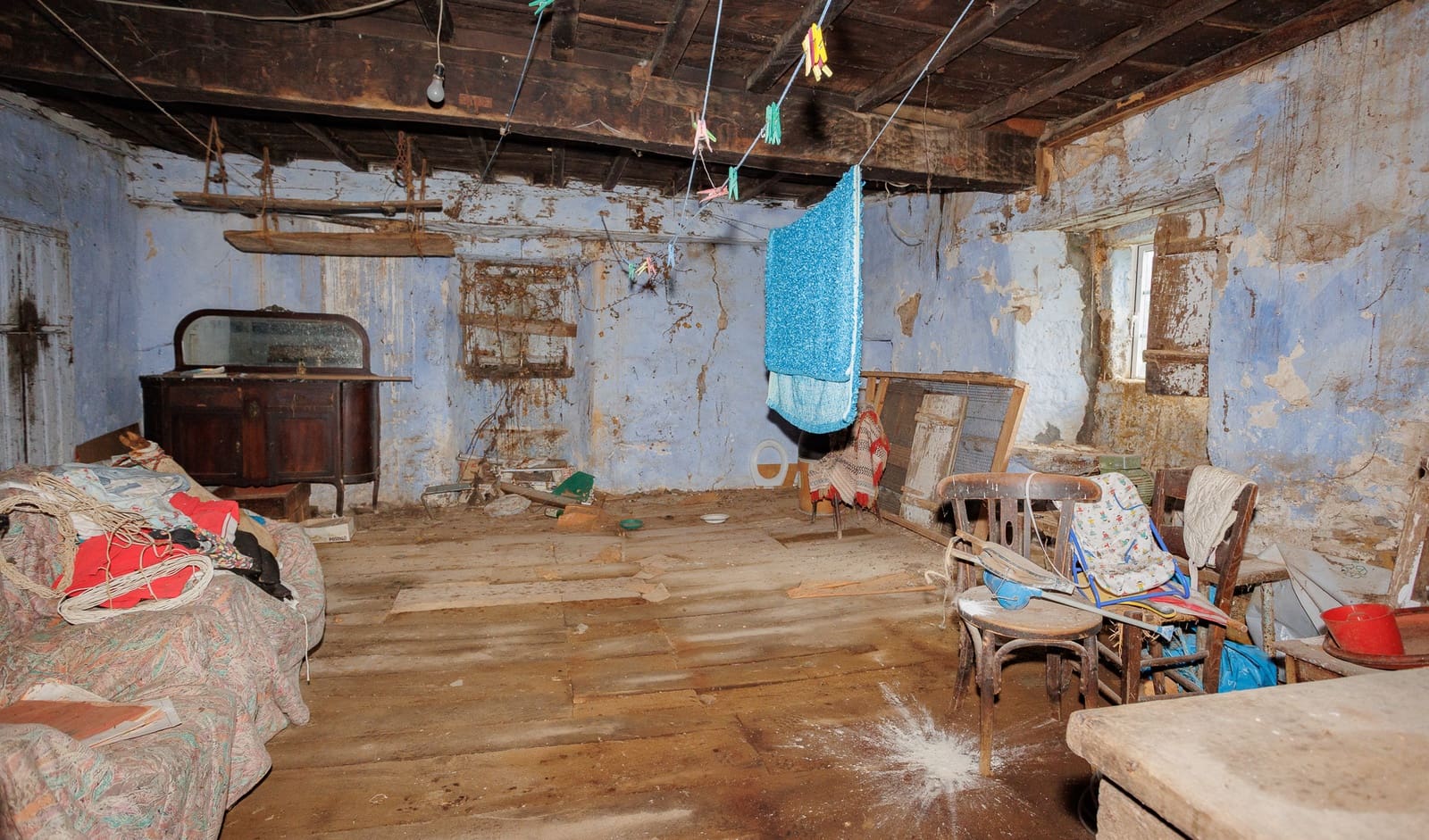 6 slaapkamer Finca/Landhuis te koop in O Corgo met garage - € 115.000 (Ref: 9650403)