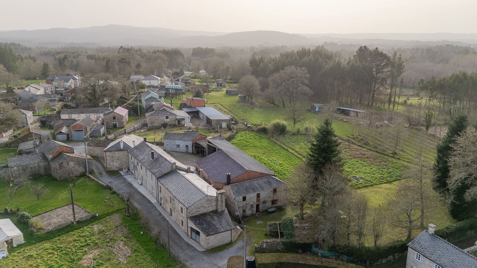 3 bedroom Finca/Country House for sale in Guitiriz - € 140,000 (Ref: 9677861)
