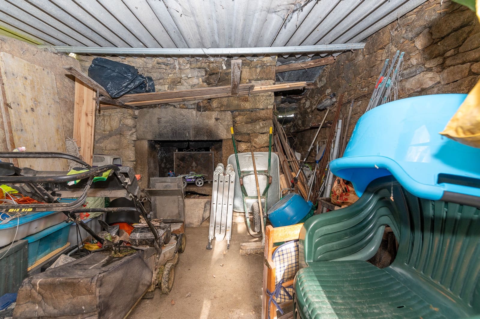 3 bedroom Finca/Country House for sale in Guitiriz - € 140,000 (Ref: 9677861)