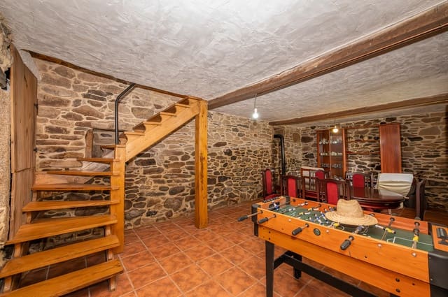 3 soveværelse Finca/Landehus til salg i Guitiriz - € 140.000 (Ref: 9677861)