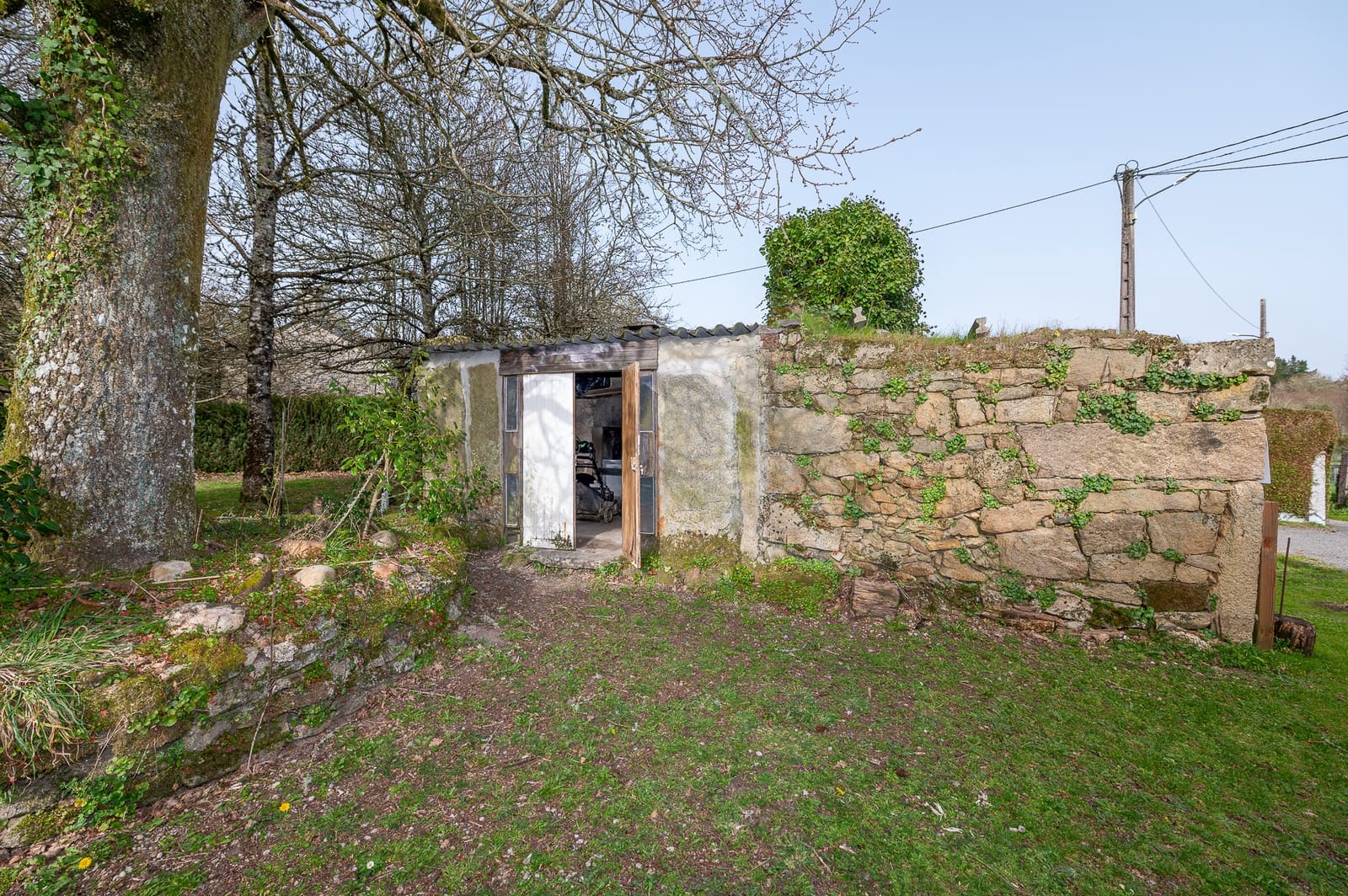 3 bedroom Finca/Country House for sale in Guitiriz - € 140,000 (Ref: 9677861)