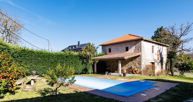 4 bedroom Finca/Country House for sale in Vilar de Barrio with pool - € 395,000 (Ref: 9687472)