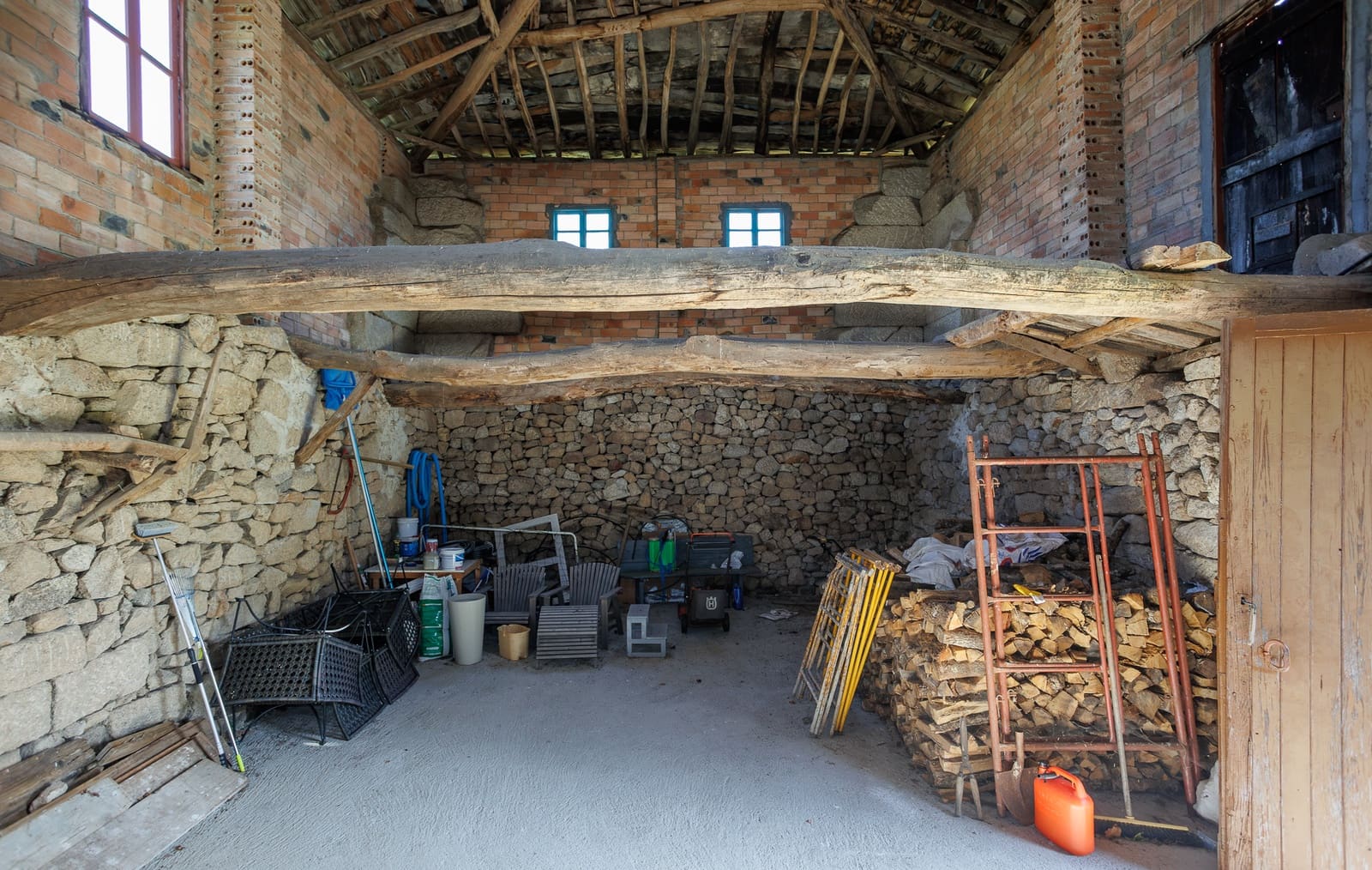 4 bedroom Finca/Country House for sale in Vilar de Barrio with pool - € 395,000 (Ref: 9687472)