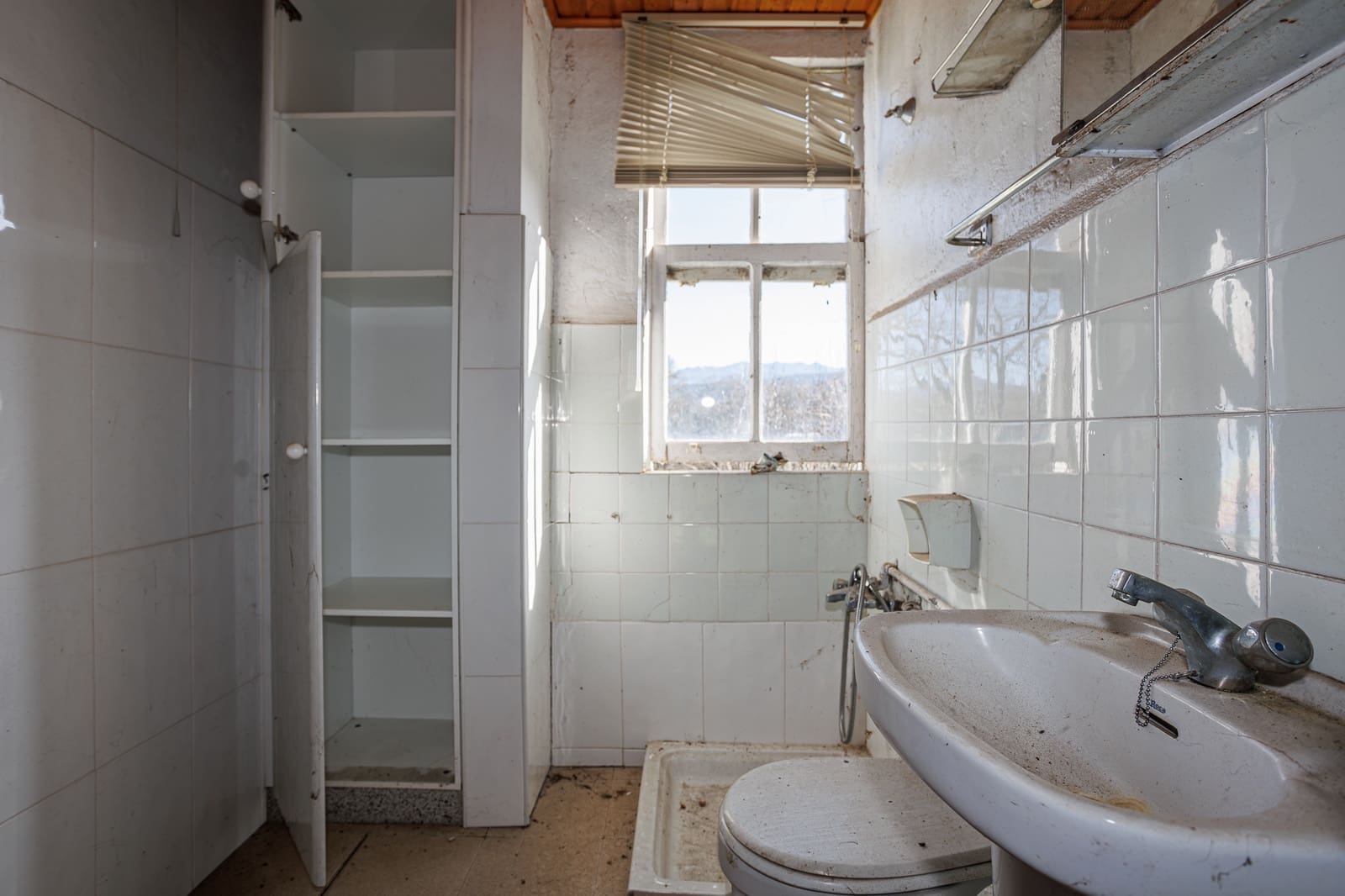 3 bedroom Finca/Country House for sale in Vilar de Barrio - € 75,000 (Ref: 9687473)