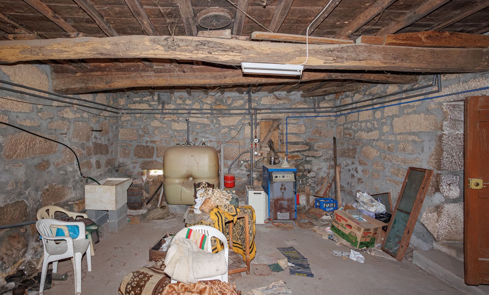 3 bedroom Finca/Country House for sale in Vilar de Barrio - € 75,000 (Ref: 9687473)