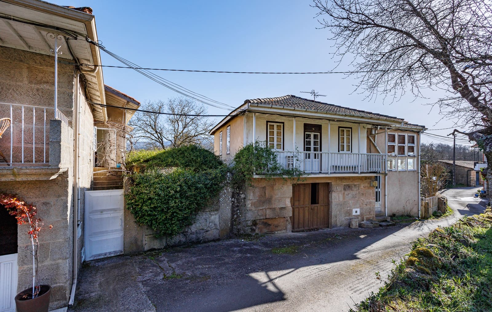 3 bedroom Finca/Country House for sale in Vilar de Barrio - € 75,000 (Ref: 9687473)