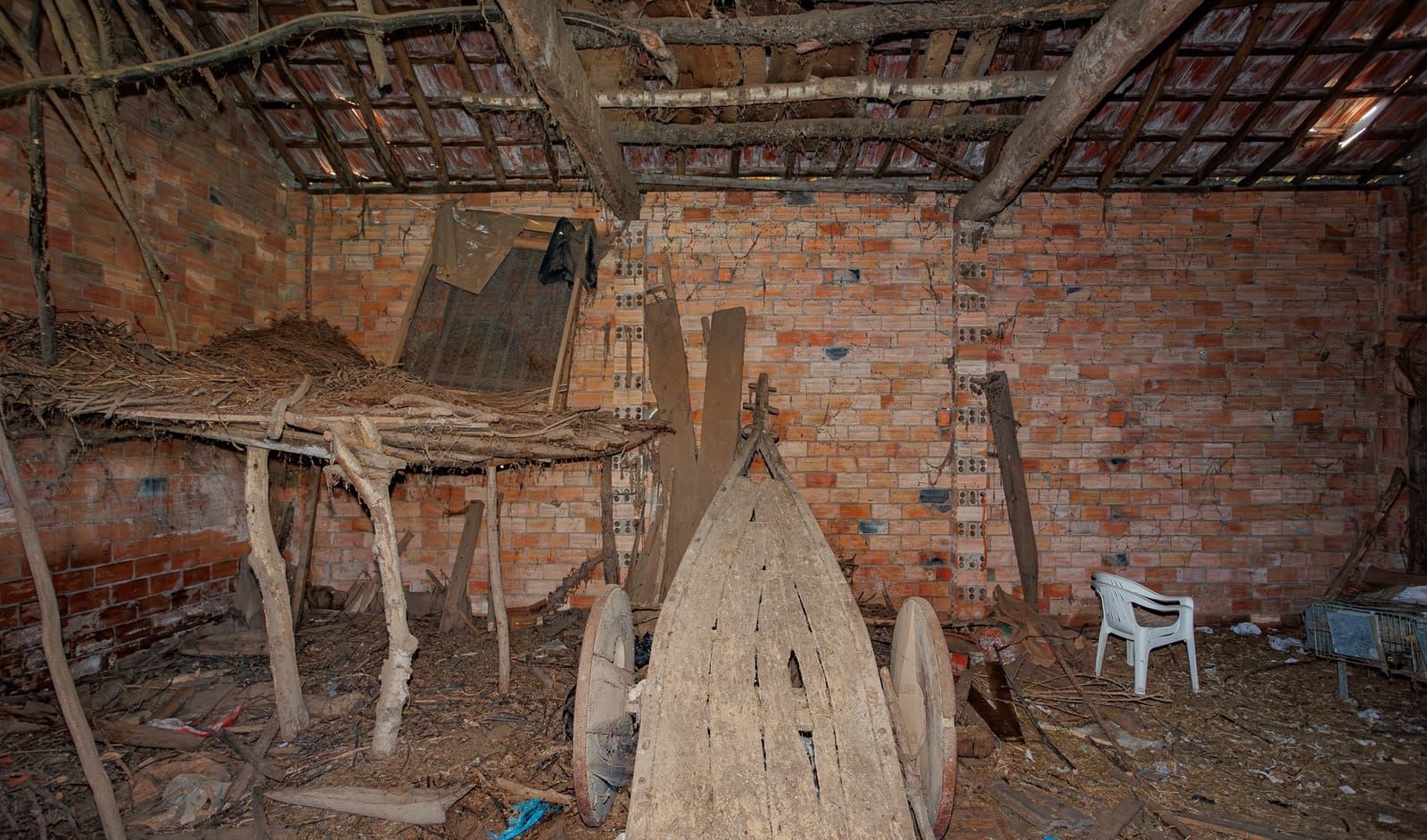 3 bedroom Finca/Country House for sale in Vilar de Barrio - € 75,000 (Ref: 9687473)