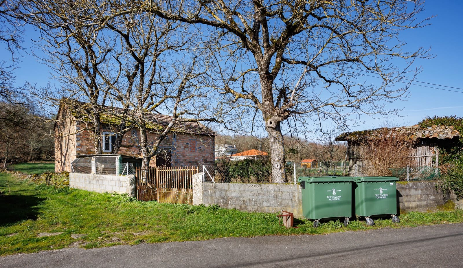 3 bedroom Finca/Country House for sale in Vilar de Barrio - € 75,000 (Ref: 9687473)