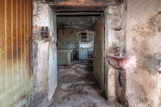 3 soveværelse Finca/Landehus til salg i Guitiriz - € 75.000 (Ref: 9691607)