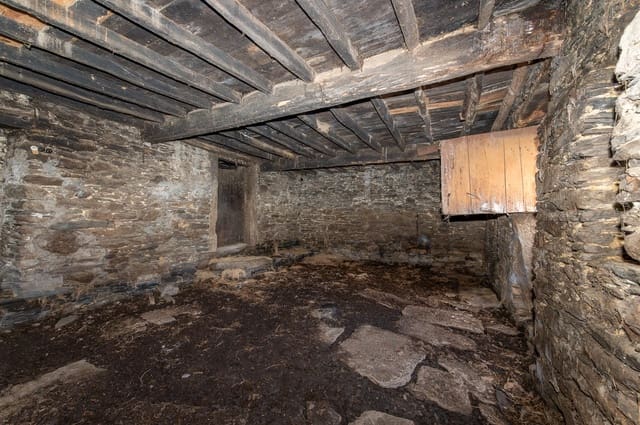 3 soveværelse Finca/Landehus til salg i Guitiriz - € 75.000 (Ref: 9691607)