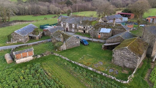 3 quarto Quinta/Casa Rural para venda em Guitiriz - 75 000 € (Ref: 9691607)