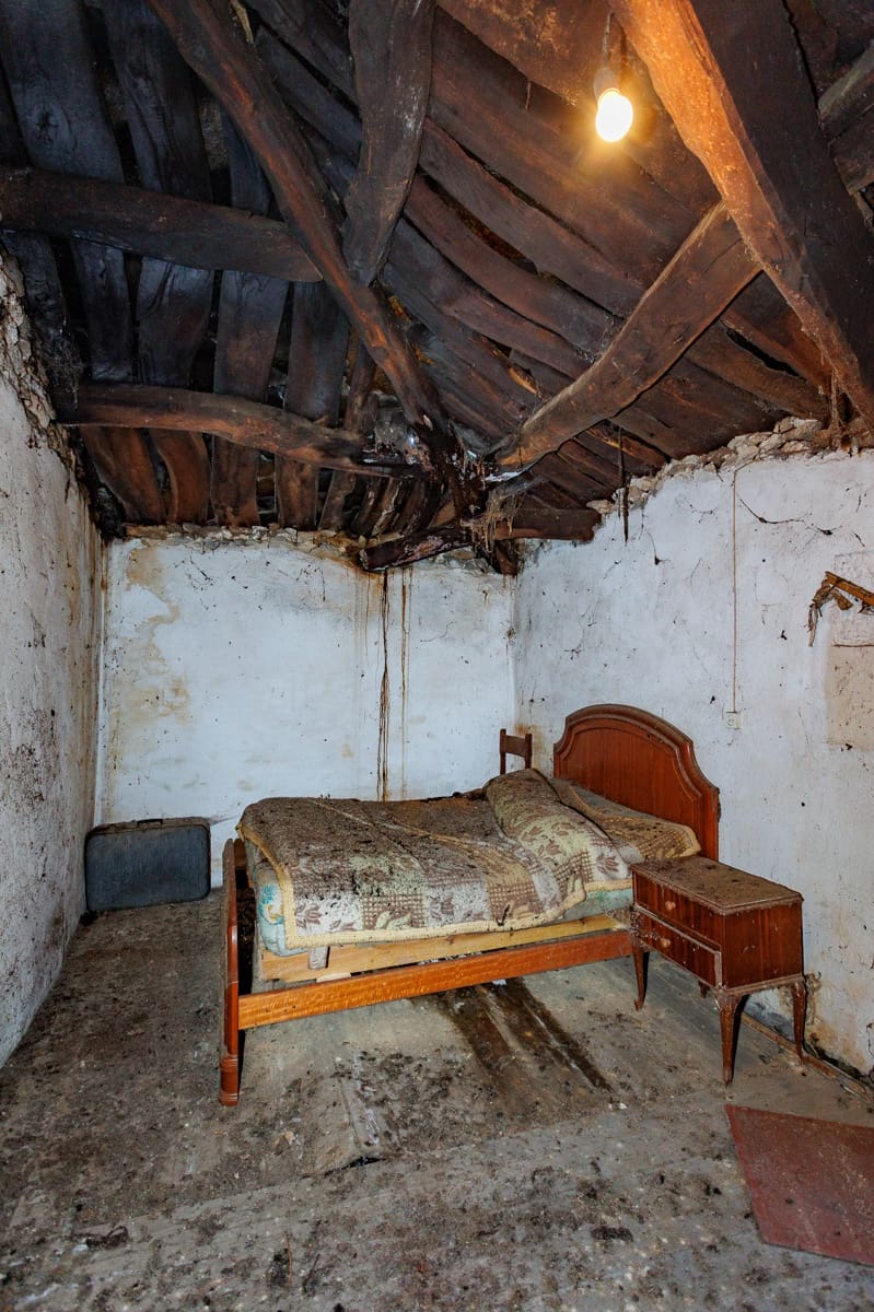 1 soveværelse Finca/Landehus til salg i Outeiro de Rei - € 30.000 (Ref: 9694394)