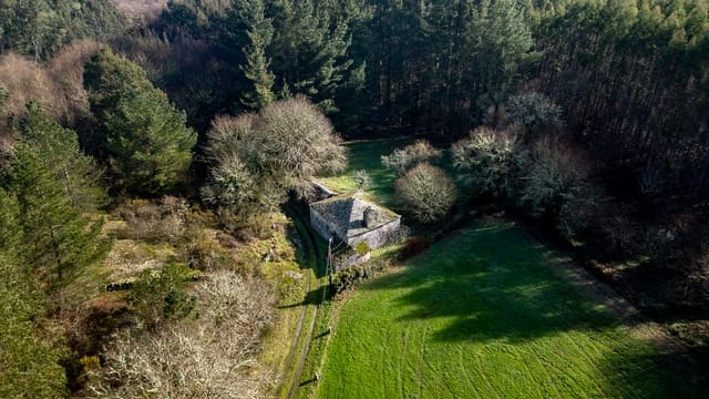 1 soveværelse Finca/Landehus til salg i Outeiro de Rei - € 30.000 (Ref: 9694394)