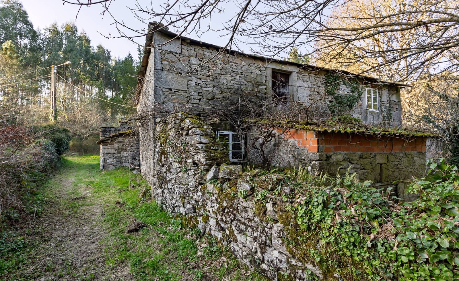 1 soveværelse Finca/Landehus til salg i Outeiro de Rei - € 30.000 (Ref: 9694394)