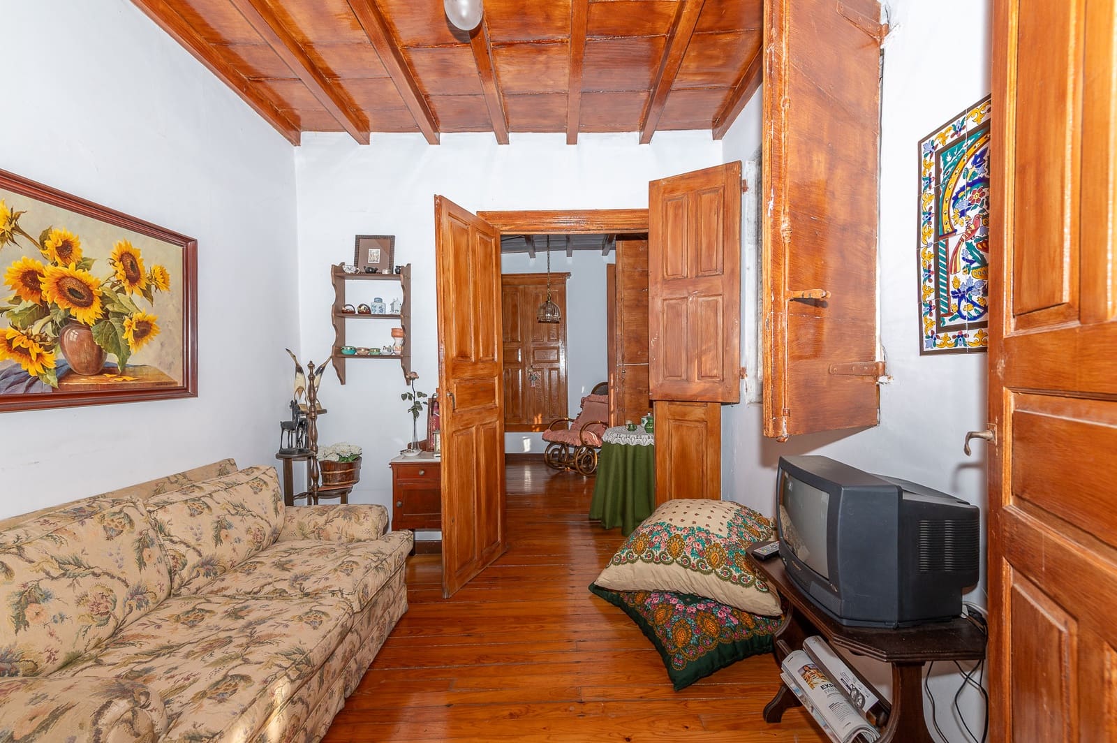 8 bedroom Finca/Country House for sale in Maside with garage - € 390,000 (Ref: 9708046)