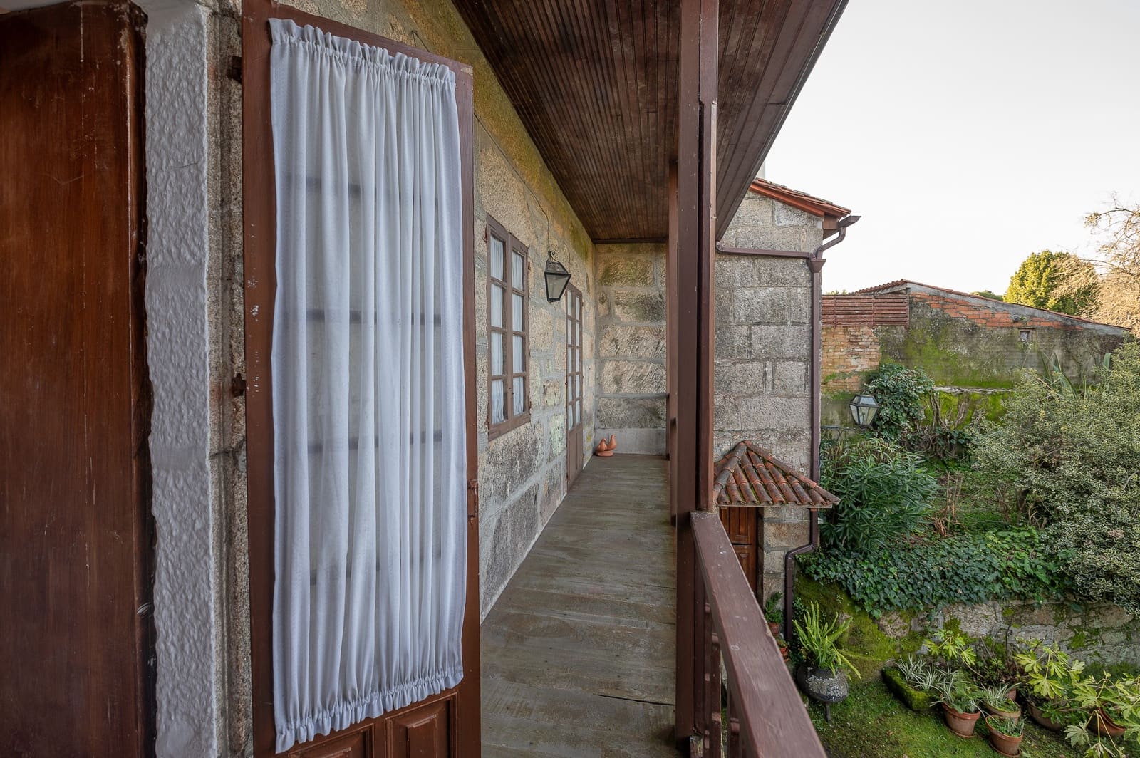 8 bedroom Finca/Country House for sale in Maside with garage - € 390,000 (Ref: 9708046)