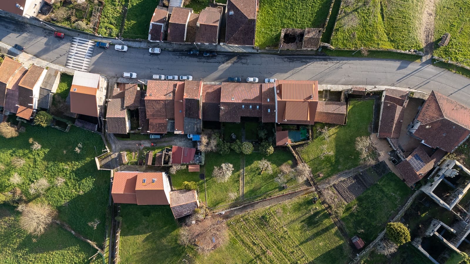 8 bedroom Finca/Country House for sale in Maside with garage - € 390,000 (Ref: 9708046)