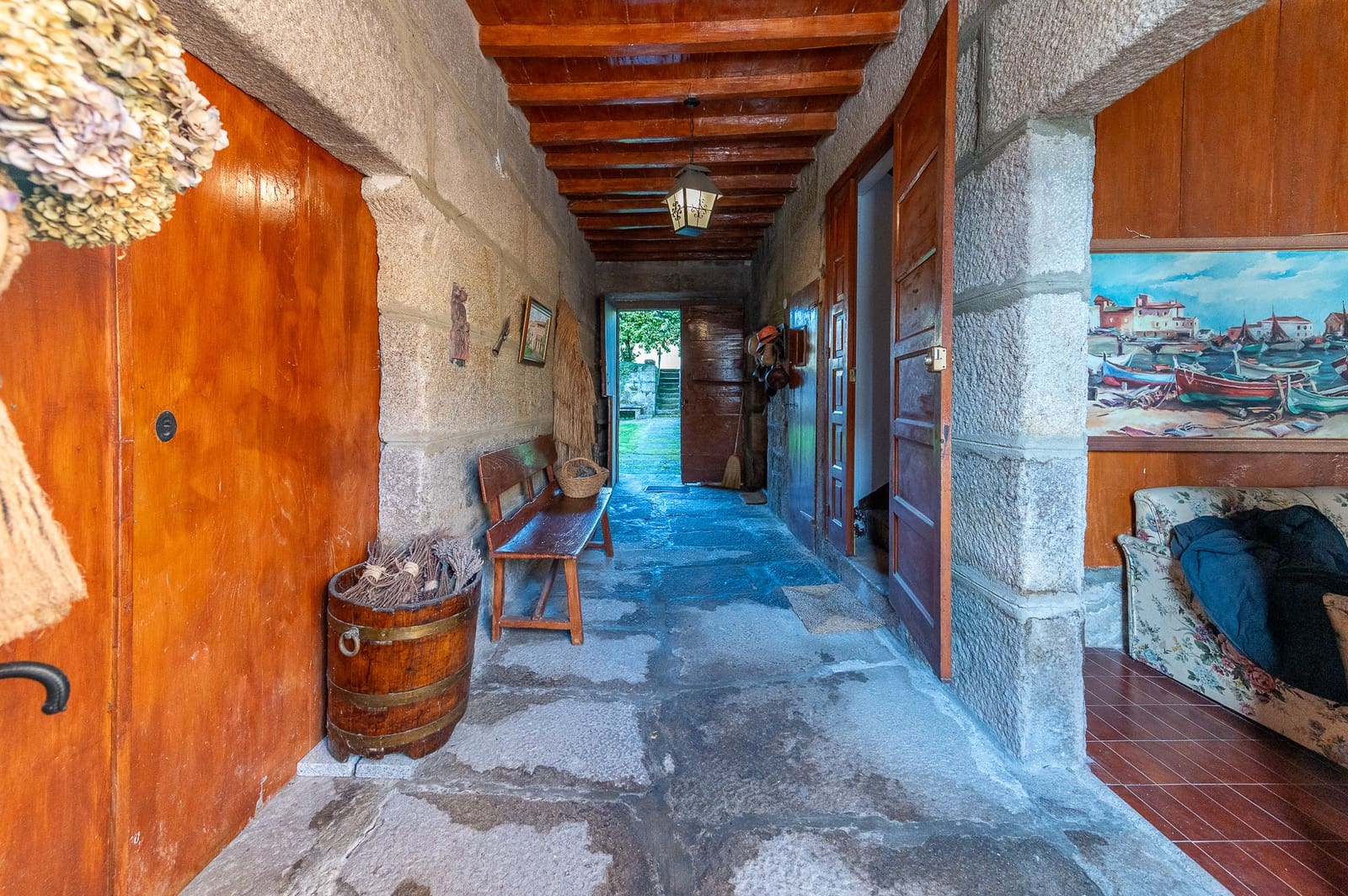 8 bedroom Finca/Country House for sale in Maside with garage - € 390,000 (Ref: 9708046)