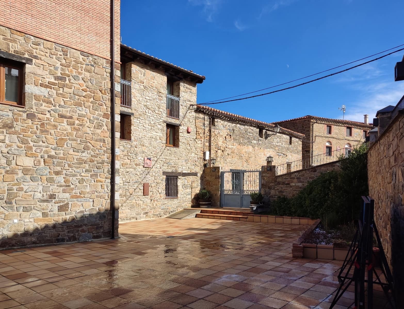 9 bedroom Business for sale in Villar del Rio - € 450,000 (Ref: 9753476)