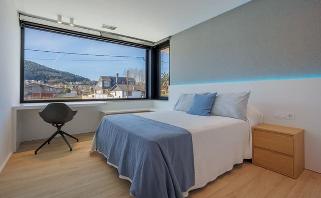 3 sovrum Finca/Hus på landet till salu i Viveiro - 850 000 € (Ref: 9753477)