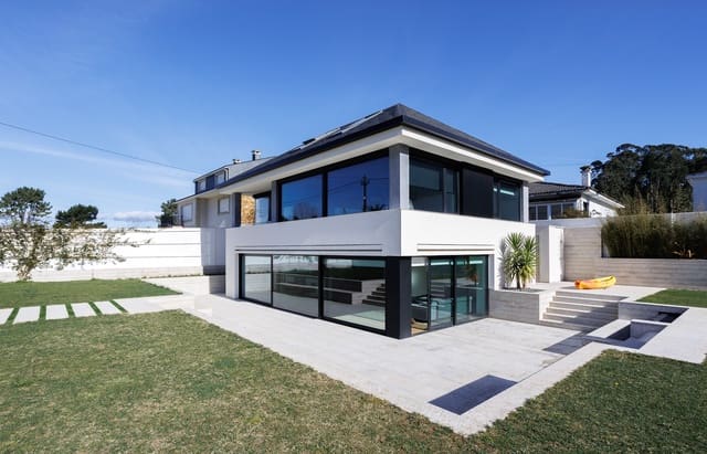 3 sovrum Finca/Hus på landet till salu i Viveiro - 850 000 € (Ref: 9753477)