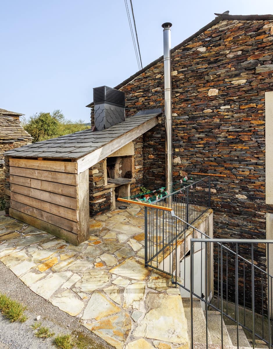 11 bedroom Business for sale in Friol with pool - € 2,000,000 (Ref: 9770958)