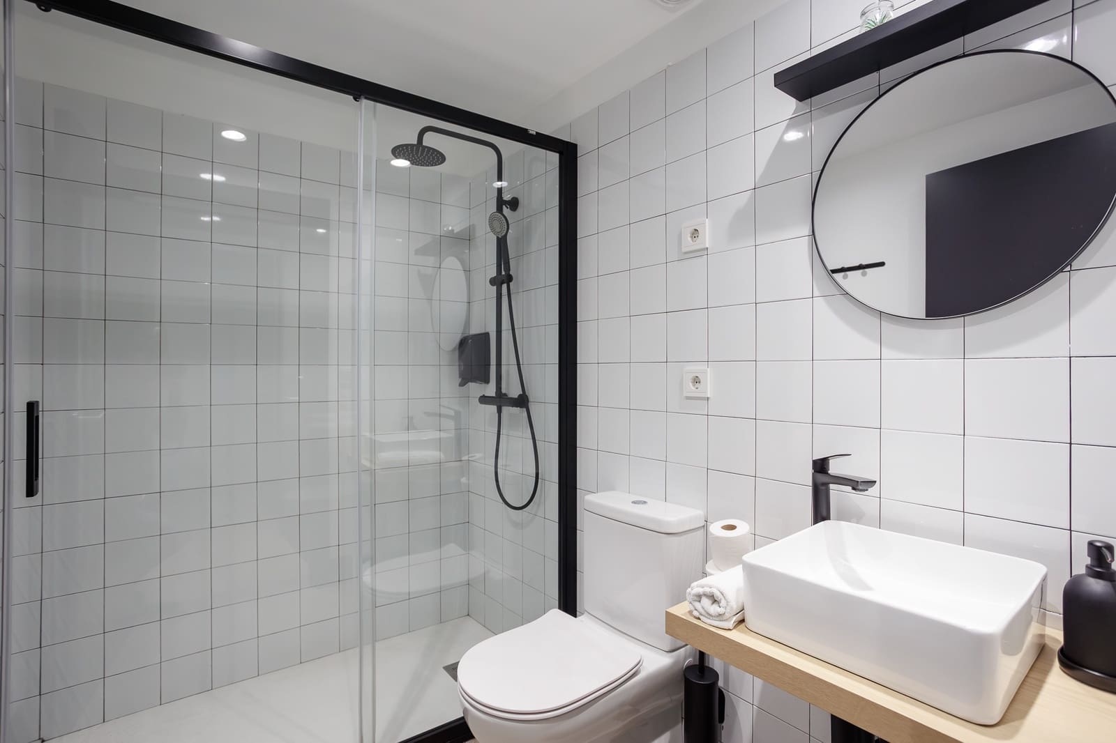 11 bedroom Business for sale in Friol with pool - € 2,000,000 (Ref: 9770958)