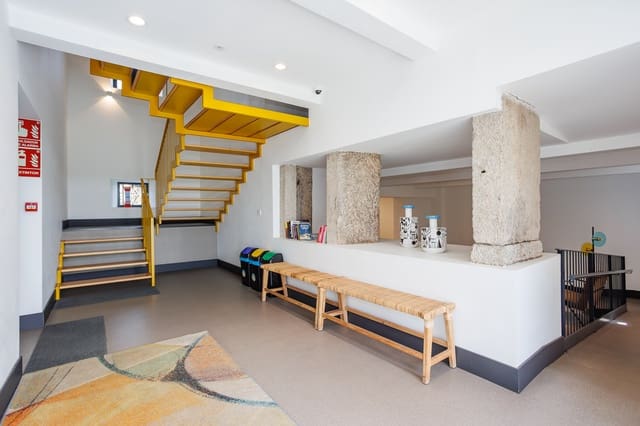 11 bedroom Business for sale in Friol with pool - € 2,000,000 (Ref: 9770958)