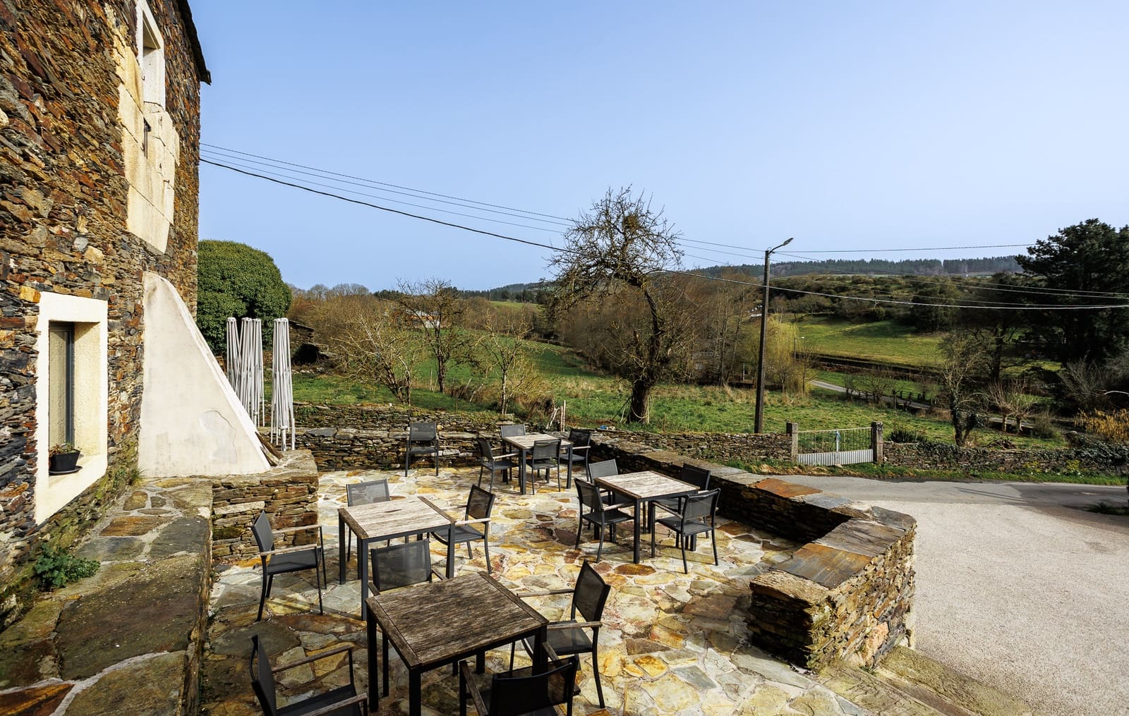 11 bedroom Business for sale in Friol with pool - € 2,000,000 (Ref: 9770958)