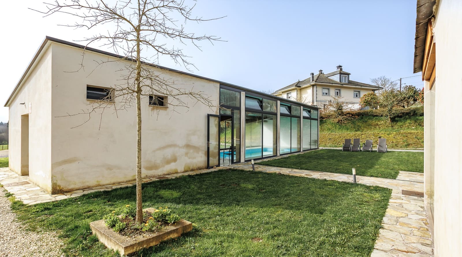 11 bedroom Business for sale in Friol with pool - € 2,000,000 (Ref: 9770958)