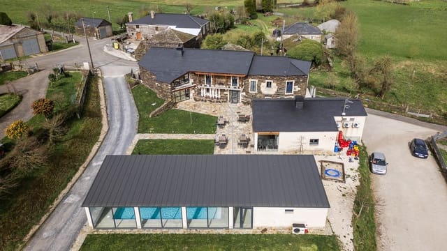 11 camera da letto Azienda in vendita in Friol con piscina - 2.000.000 € (Rif: 9770958)