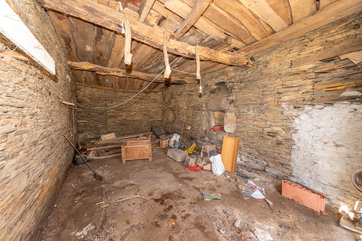 4 quarto Quinta/Casa Rural para venda em Rabade com garagem - 85 000 € (Ref: 9776868)