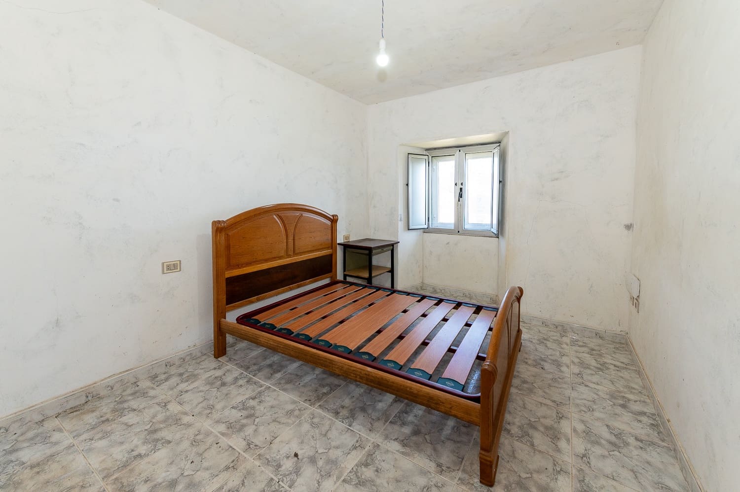 4 soverom Finca/Herregård til salgs i Rabade med garasje - € 85 000 (Ref: 9776868)