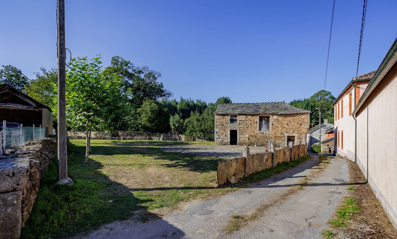 1 bedroom Finca/Country House for sale in Outeiro de Rei - € 45,000 (Ref: 9788753)