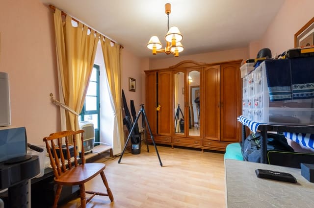 4 soveværelse Finca/Landehus til salg i Toques med garage - € 280.000 (Ref: 9795226)