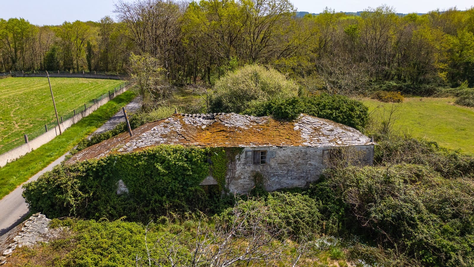 1 makuuhuone Maalaistalo myytävänä paikassa Outeiro de Rei - 90 000 € (Ref: 9802777)