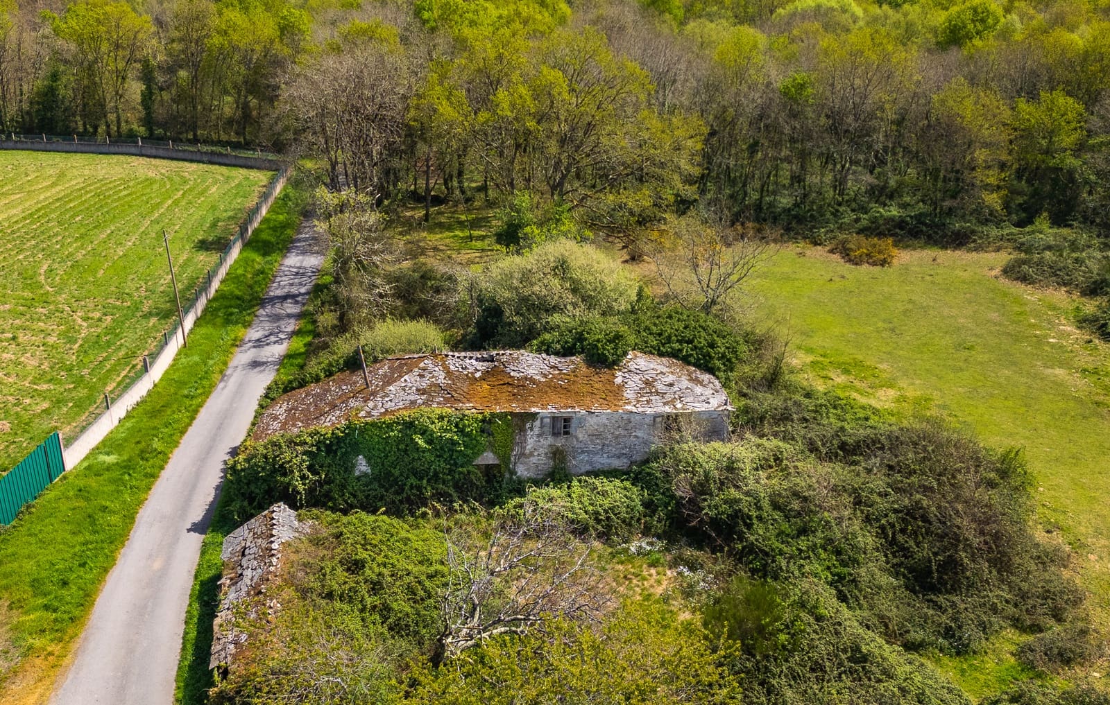 1 makuuhuone Maalaistalo myytävänä paikassa Outeiro de Rei - 90 000 € (Ref: 9802777)