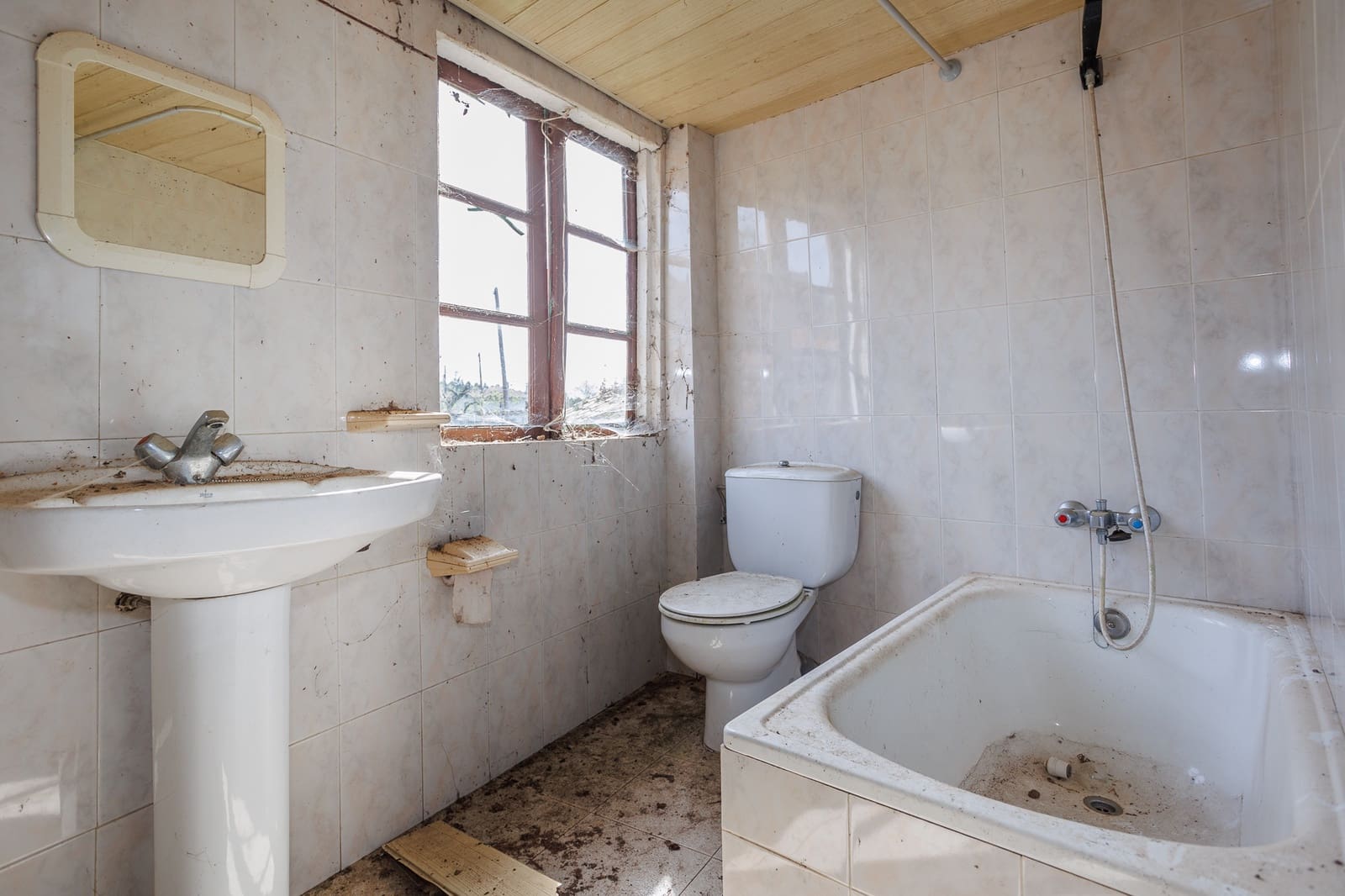 Finca/Casa Rural de 2 habitaciones en Santiso en venta - 40.000 € (Ref: 9806938)