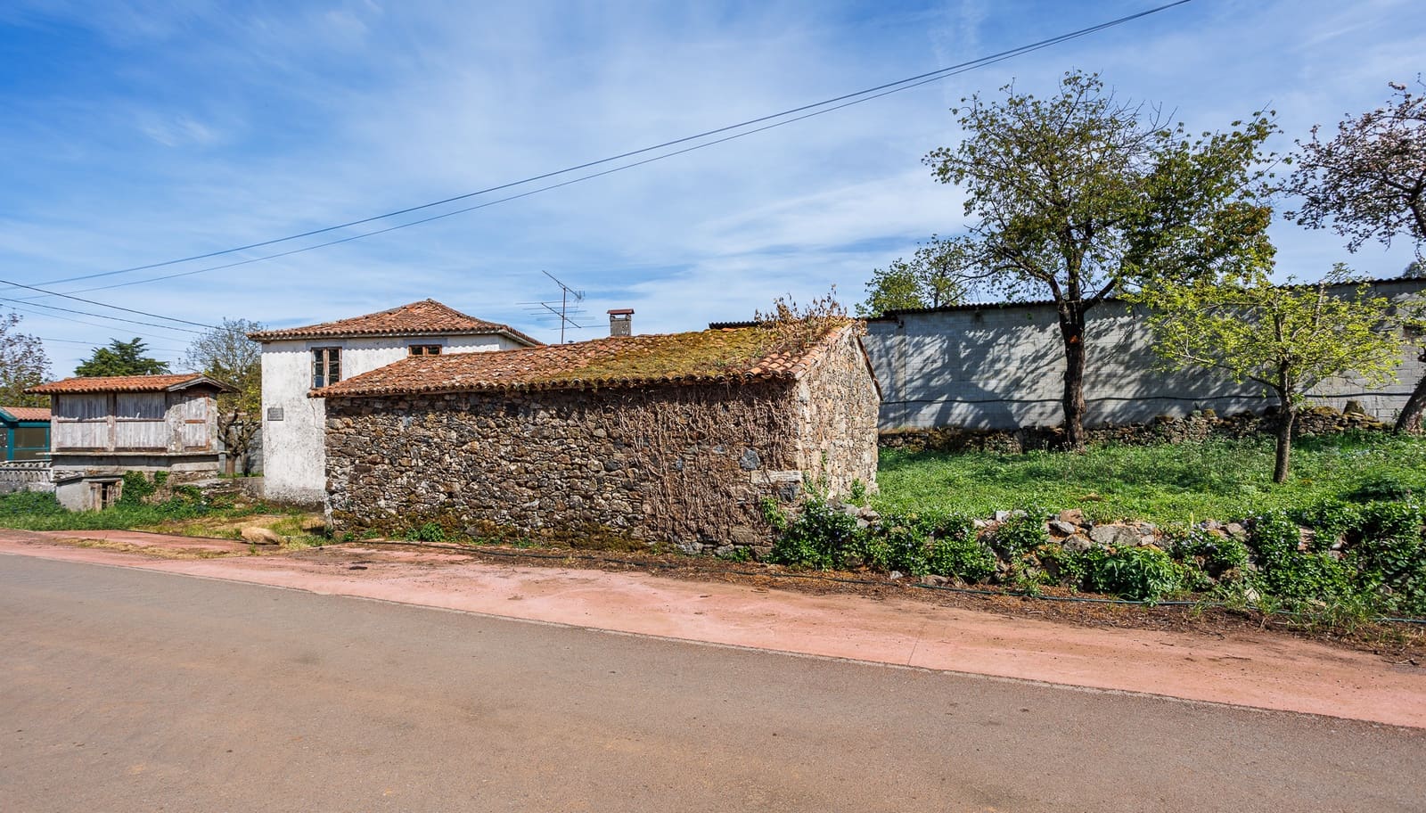 Finca/Casa Rural de 2 habitaciones en Santiso en venta - 40.000 € (Ref: 9806938)