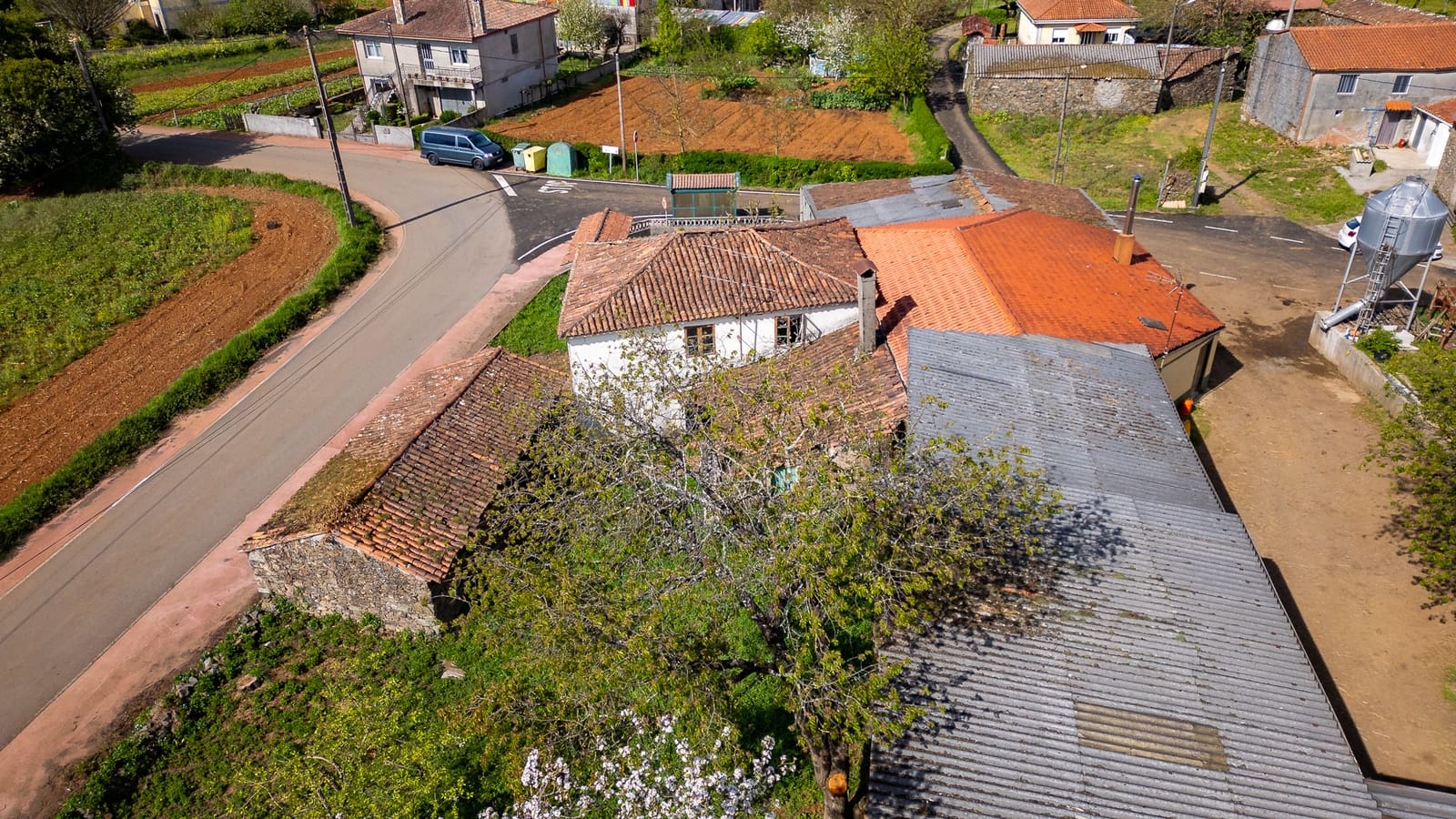 Finca/Casa Rural de 2 habitaciones en Santiso en venta - 40.000 € (Ref: 9806938)